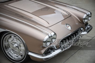 1958 CHEVROLET CORVETTE CUSTOM CONVERTIBLE - 21