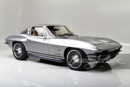 1963 CHEVROLET CORVETTE CUSTOM SPLIT-WINDOW COUPE DESIGNED BY PETER BROCK