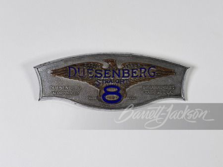 DUESENBERG STRAIGHT 8 AUTOMOTIVE CAR BADGE