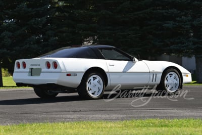 1988 CHEVROLET CORVETTE 35TH ANNIVERSARY EDITION - 24