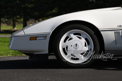 1988 CHEVROLET CORVETTE 35TH ANNIVERSARY EDITION - 28