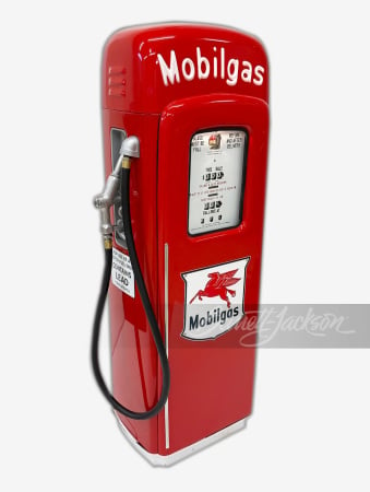 LATE 1940S MOBIL OIL M/S 80 GAS PUMP