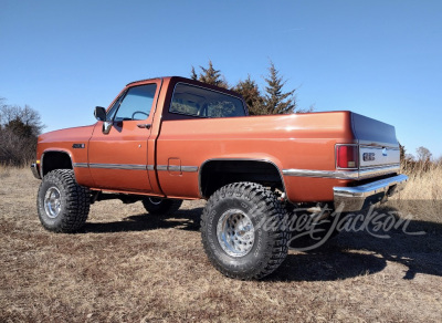 1983 GMC K10 CUSTOM PICKUP - 2