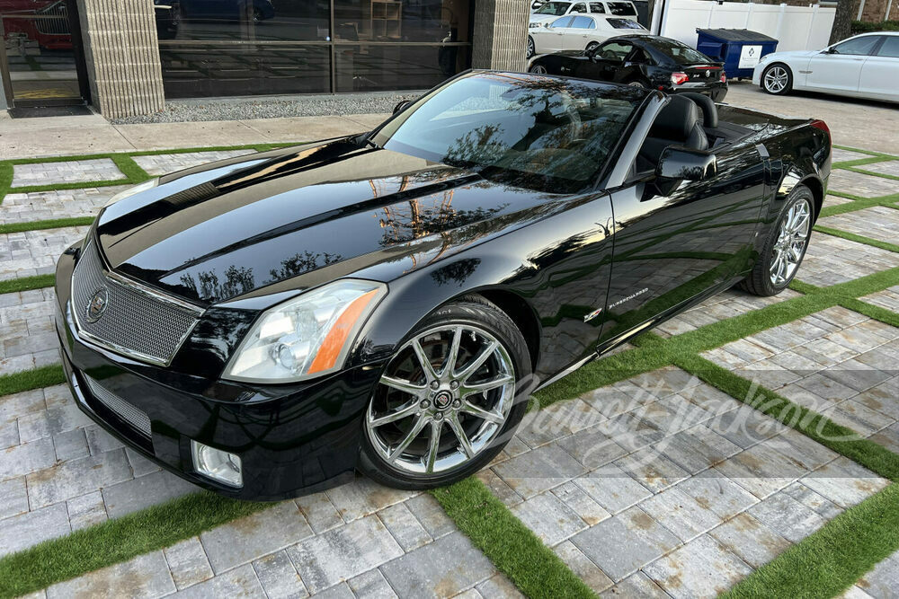 メル85616 Axe Design ZX6 Wheel 18x8.5 with 5x115 BP - 8518BLNK40ZX6BR