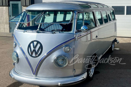 1969 VOLKSWAGEN 23-WINDOW CUSTOM MICROBUS RE-CREATION