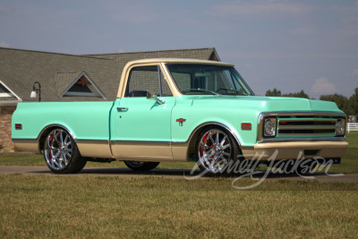 Lot 1250 1970 CHEVROLET C10 CUSTOM PICKUP | Barrett-Jackson