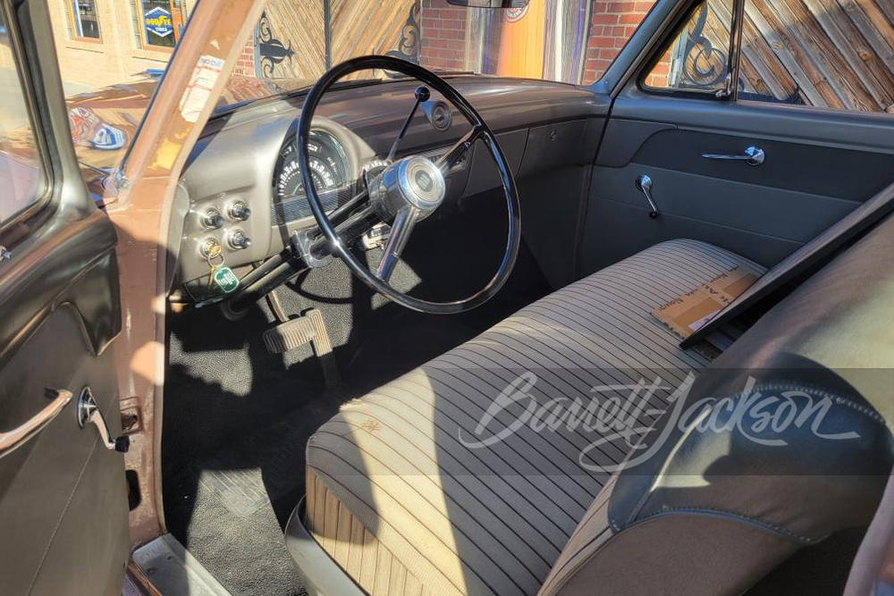 ⬛'32フォード　未開封&ルース　まとめて Lot 333 1952 FORD MAINLINE | Barrett-Jackson