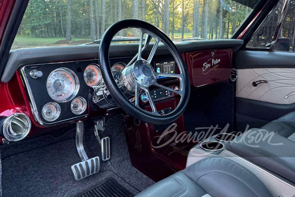 Lot 178 1972 CHEVROLET C10 CUSTOM PICKUP | Barrett-Jackson