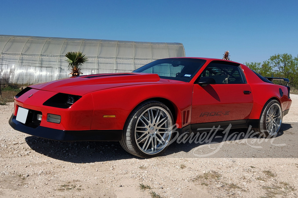 Lot 793 1986 CHEVROLET CAMARO IROC Z CUSTOM COUPE | Barrett-Jackson