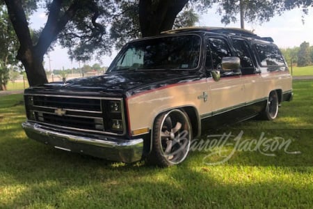 1984 CHEVROLET SUBURBAN CUSTOM SUV