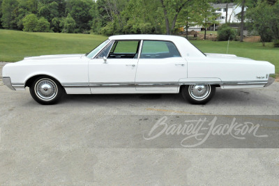 1965 OLDSMOBILE 98 4-DOOR SEDAN - 5