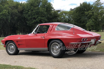 1963 CHEVROLET CORVETTE SPLIT-WINDOW COUPE - 2