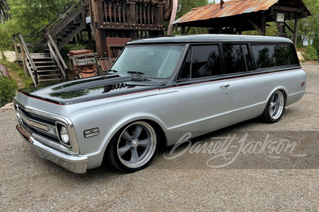 1970 CHEVROLET SUBURBAN CUSTOM SUV